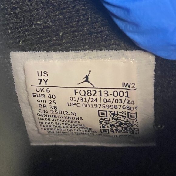 Jordan 4\'s White Thunder 2024 Release Size 7Y main image 7